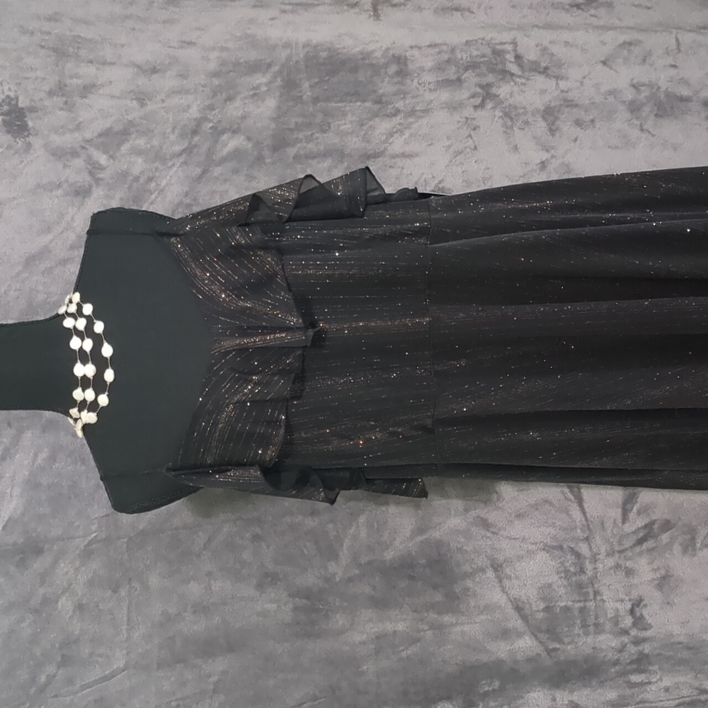 Shimmering Black Maxi Dress